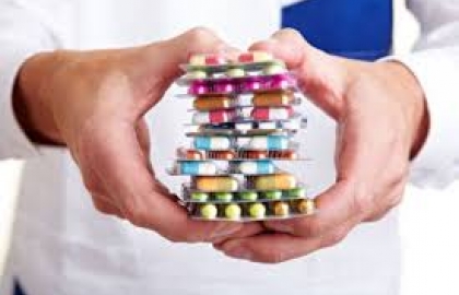 Bài giảng lựa chọn và sử dụng kháng sinh trên thực hành lâm sàng của PGS.TS Nguyễn Hoàng Anh.